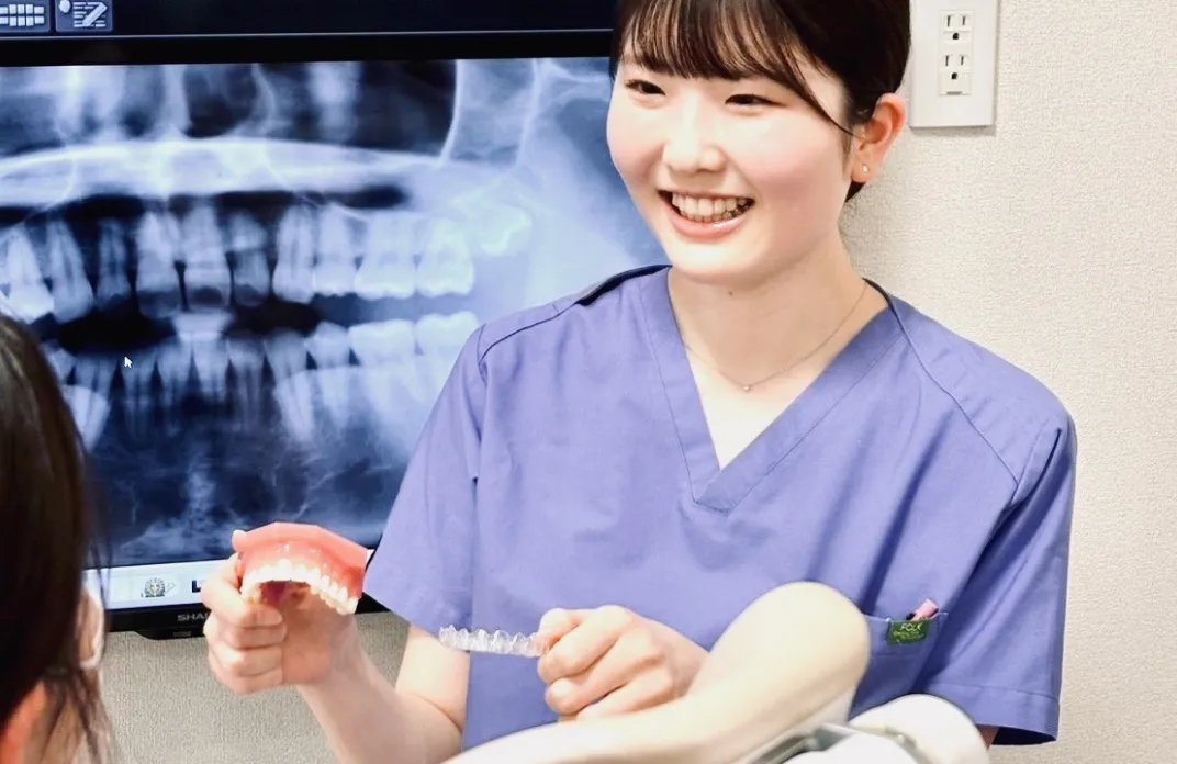 写真:説明するスタッフ