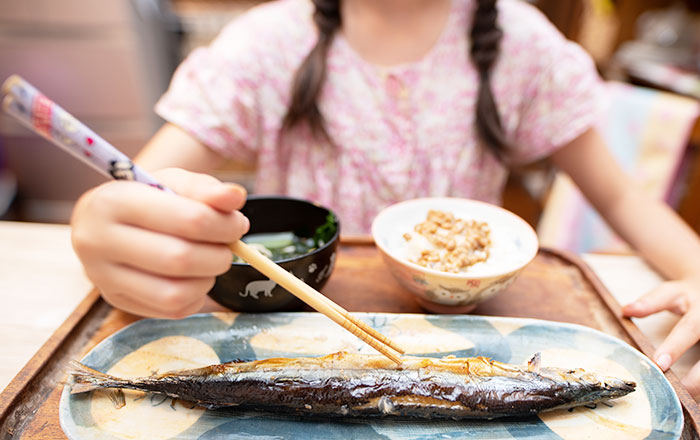 歯並びを改善するには？：【子どもの場合】歯や顎の健やかな成長を促す生活習慣