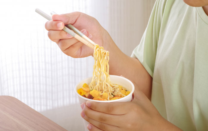 不規則な生活習慣と「食生活の乱れ」