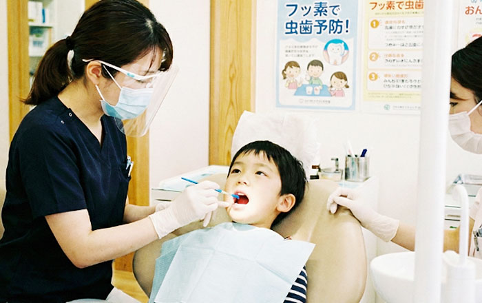 親になってから見直したい歯とお口の予防ケア:親子で通う定期検診とフッ素ケアの習慣化